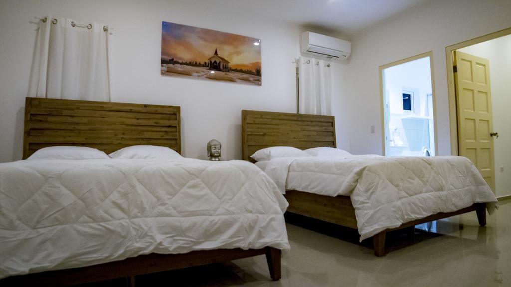 Villa Noah Palm Beach ภายนอก รูปภาพ